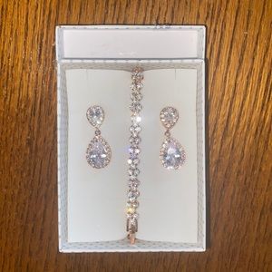 NWOT Rose gold CZ crystal earring and bracelet set